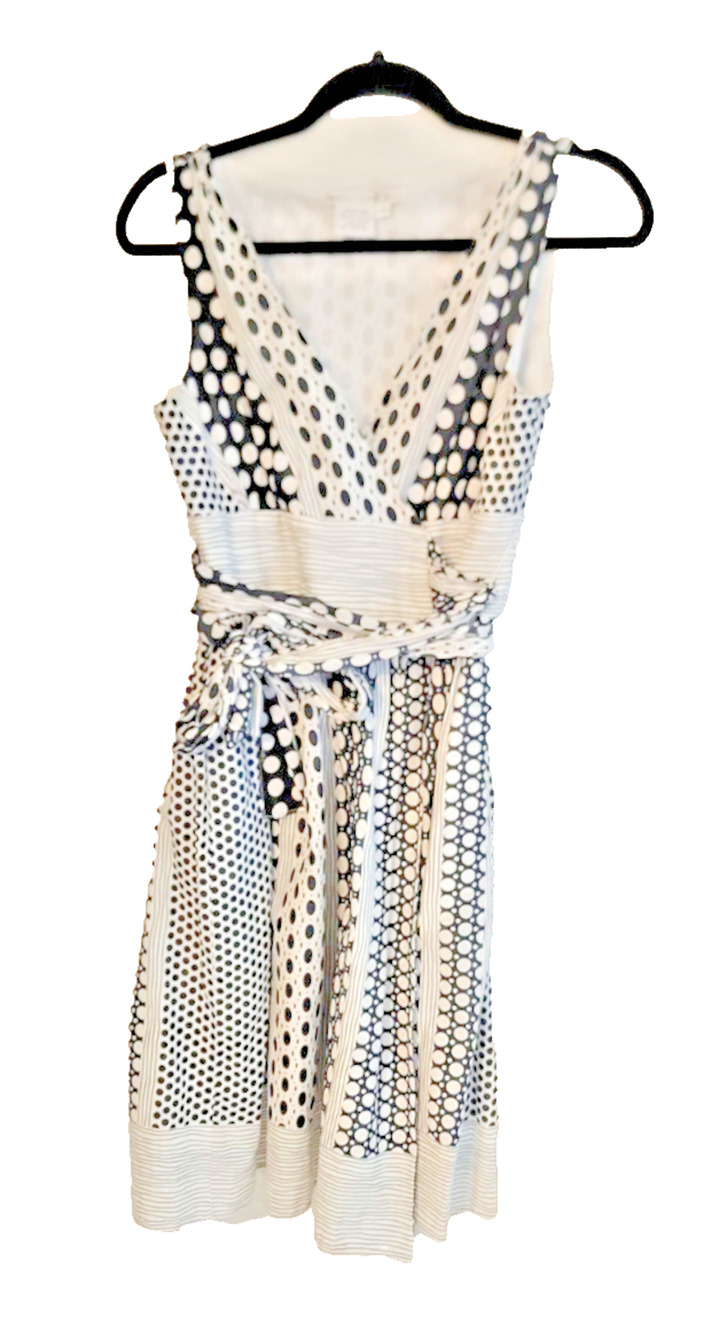 Maggie London size 8 Wrap Dress Black & White polkadot Cotton Poly Sleeveless